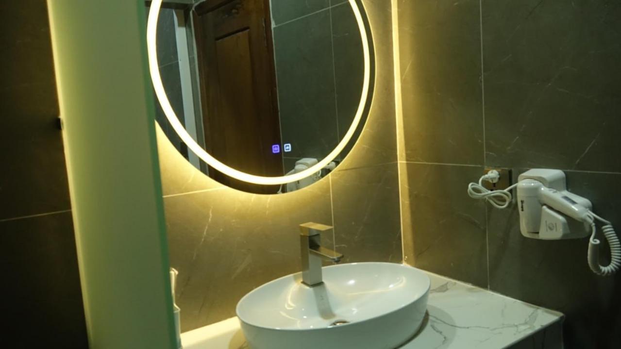 Sawadee Suorsdei Boutique Hotel Kampot Kültér fotó